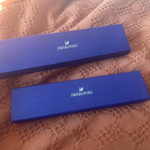 Swarovski Silver Bracelet with Crystals - Picture 5 of 8